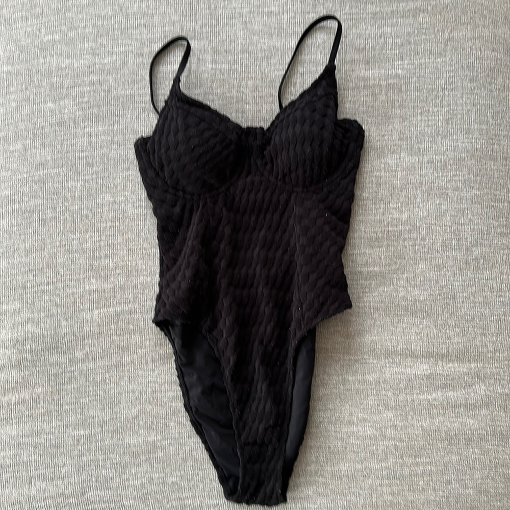 Good American swim